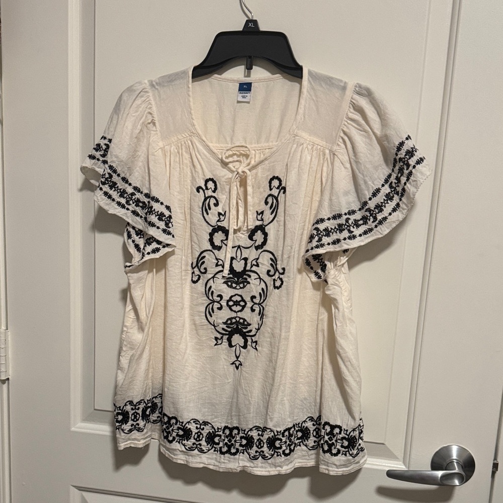 Old Navy Cream and Black Embroidered Blouse
